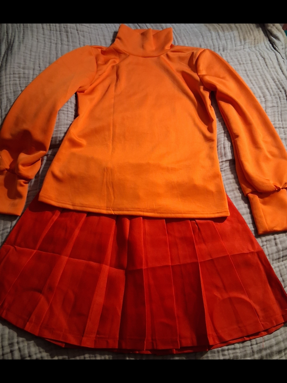 NWOT Womens Scooby Doo "Deluxe" Velma Costume Size Medium